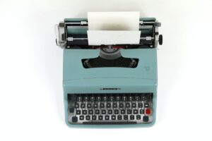 typewriter - what is a freelance copywriter